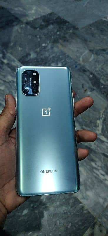 Selling OnePlus 8T 1