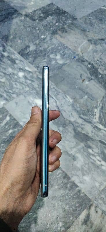 Selling OnePlus 8T 6