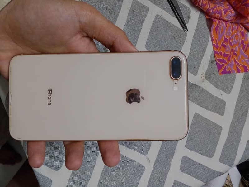 iPhone 8Plus Non PTA Gold Colour 2