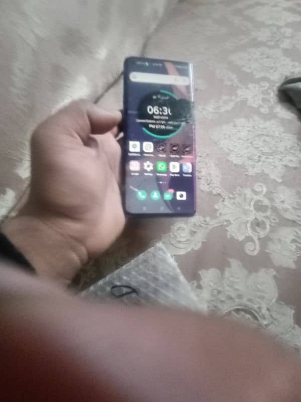 one plus 8 pro panel brack ha panel New dala ga back brack ha 1