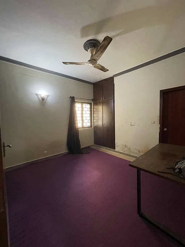 Single Room For Rent in G11/3 Street 97 2