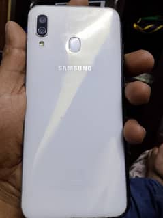 Samsung A30