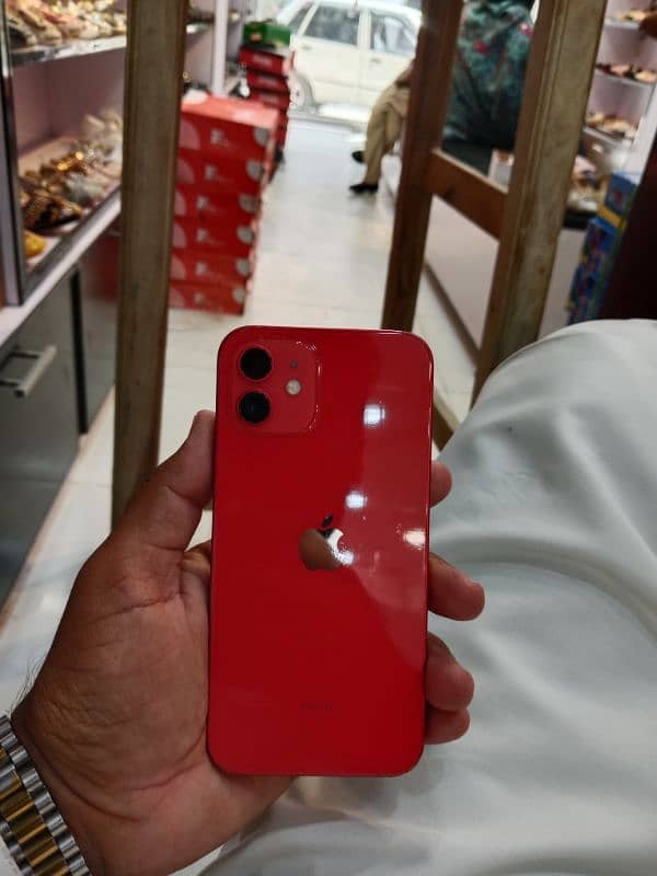 iphone 12 red clr 4