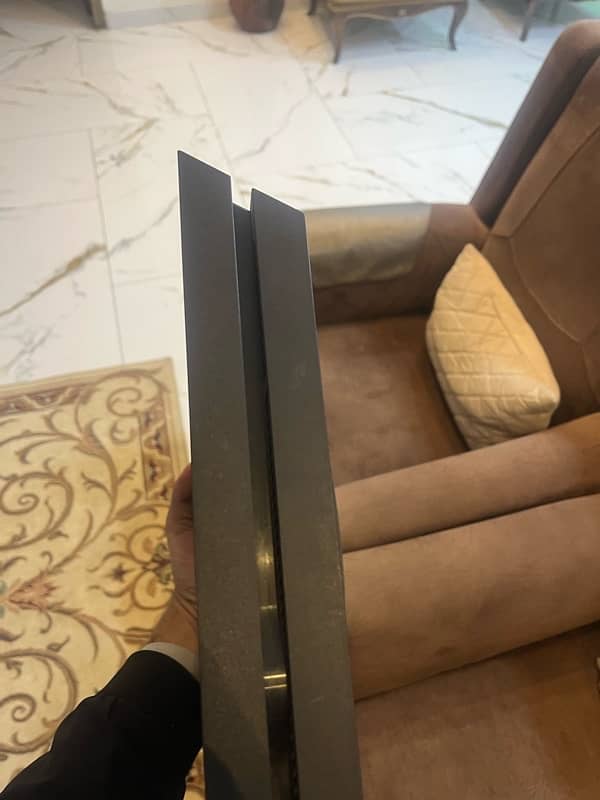 ps4 slim 0