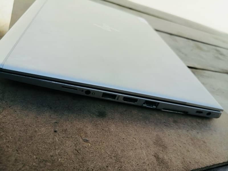 HP Elitebook 840 G5 1