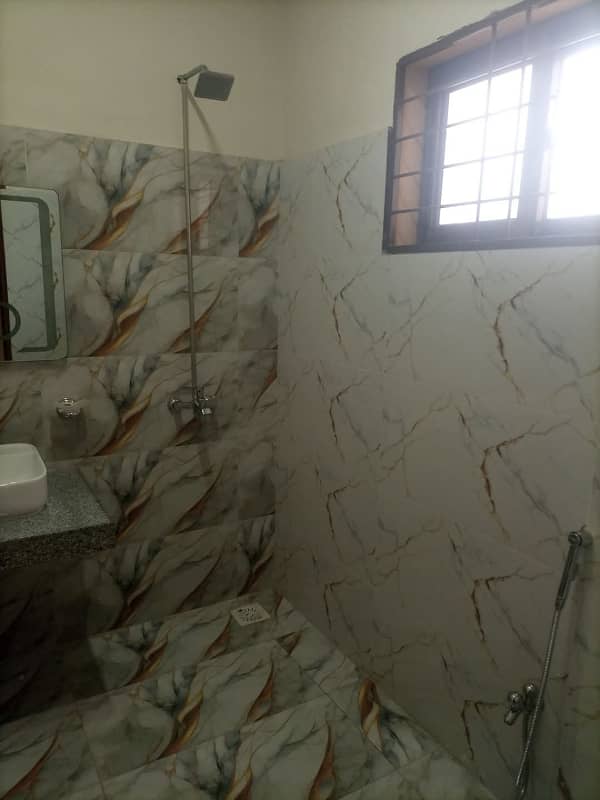 10 MARLA LIKE NEW CORNER HOUSE FOR SALE IN PUNJAB SOCIETY PHASE TOW COLLEGE ROAD LAHORE 5