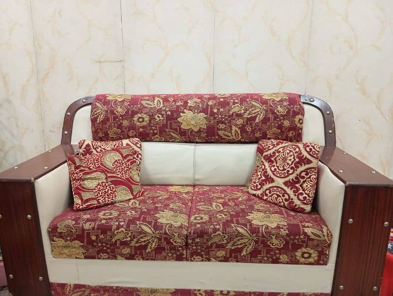 7 Seater Sofa Set For Sale - Urgent 3