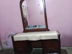 cheniot dressing table good condition