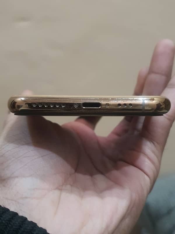 Iphone XS Non PTA 64GB 4