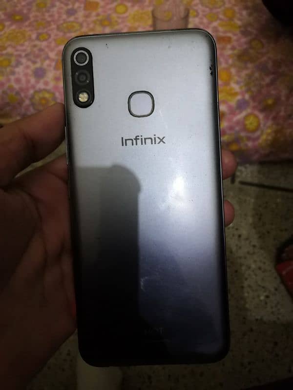 Infinix hot 8 lite 1