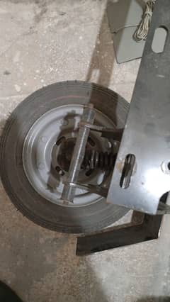 Side supported wheel