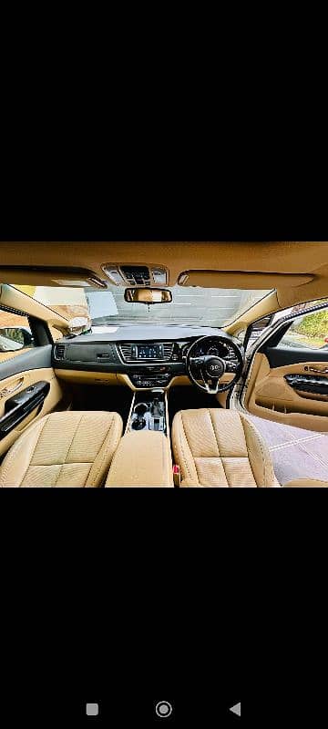 KIA Grand Carnival 2019 9