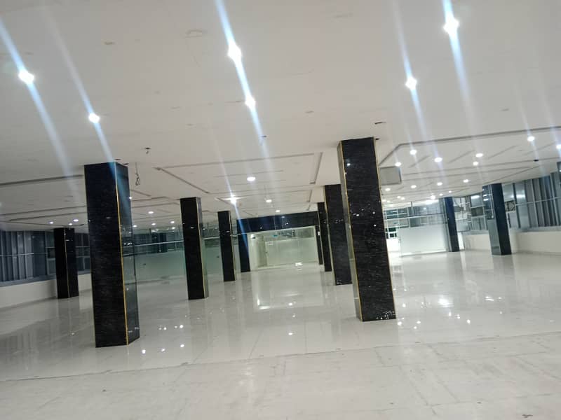 Brend new plaza available for rent 0