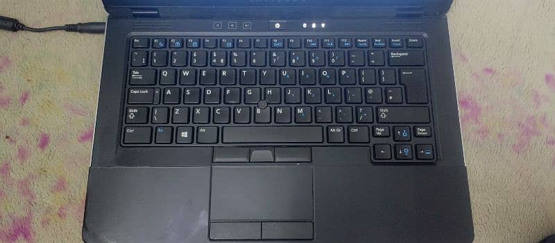 Dell Latitude 6430U model intel Core i5 8GB Ram 128 GB rom 11