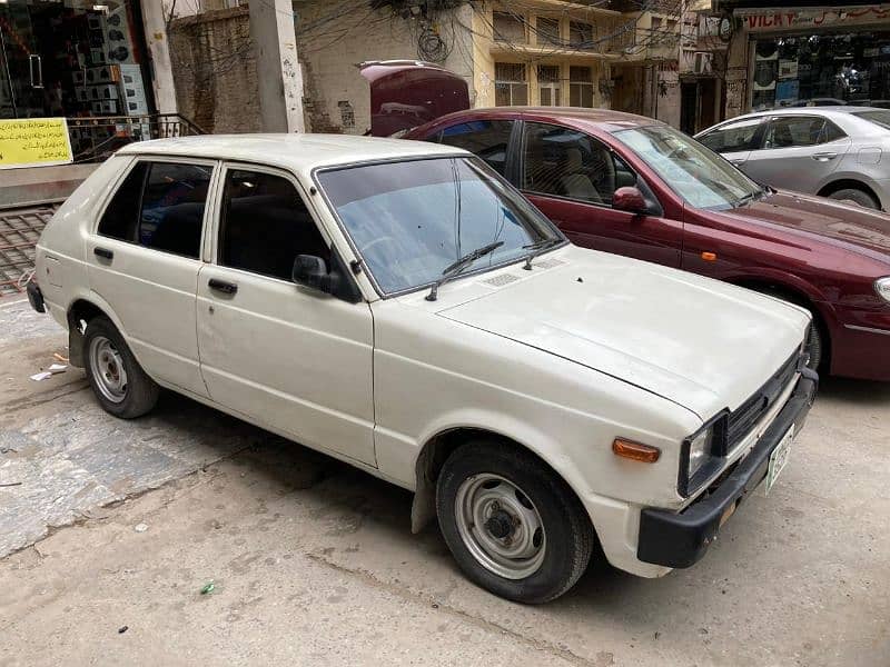 Toyota Starlet 1982 19