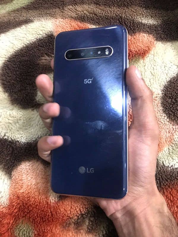 LG V60 THINQ 5G 3