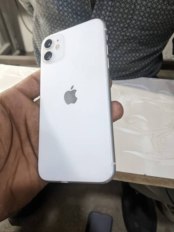 iphone 11 128 gb official pta approved 2