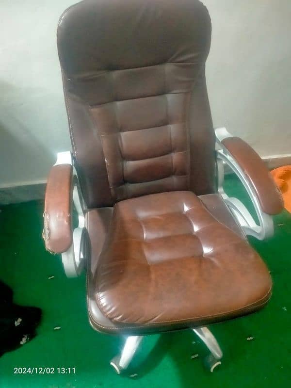 chair for sale 0