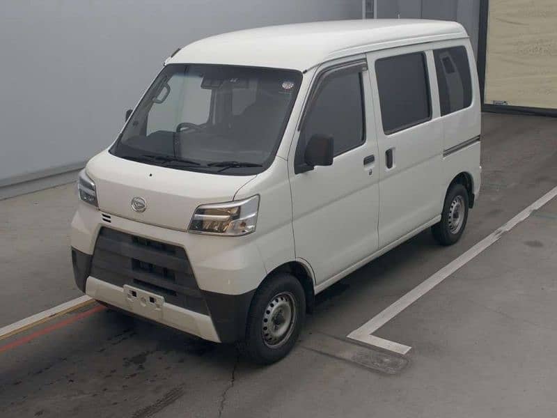 Daihatsu Hijet 2020 1