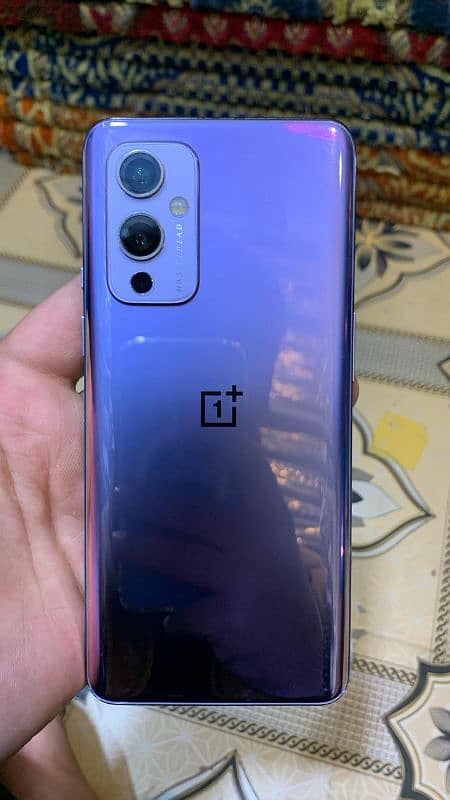 oneplus9 10/10 condition only line in screen 2