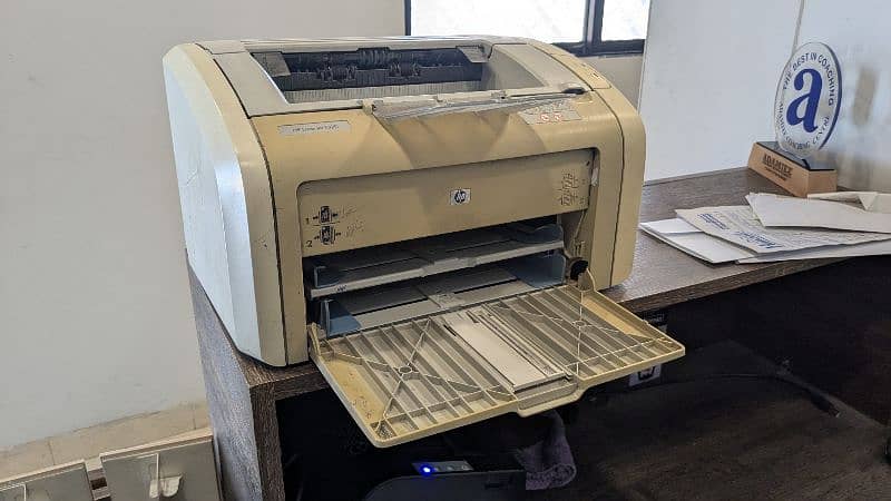 HP LASERJET 1020 (URGENT SALE) 1