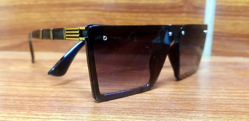 Square Premium Sun Glasses  stylish UV protection 0