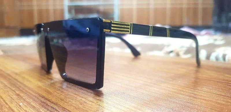 Square Premium Sun Glasses  stylish UV protection 3