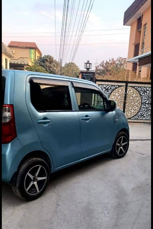 Suzuki Wagon R 2013 outstanding single hand driven 2