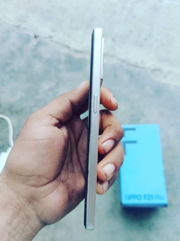 Oppo F21 Pro 1