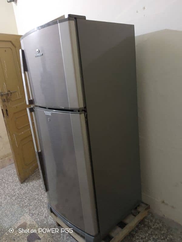 Dawlance fridge urgently seliing 6