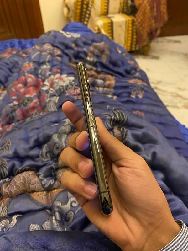 iphone xs dual pta mint condition 10/10 5