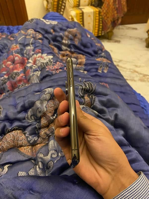 iphone xs dual pta mint condition 10/10 6