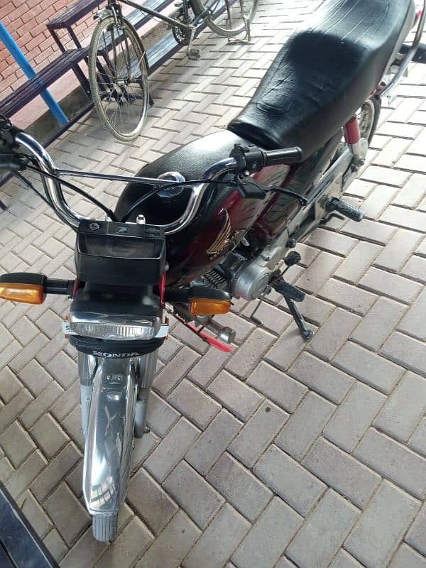 urgent For Sale CD 70 Honda 2