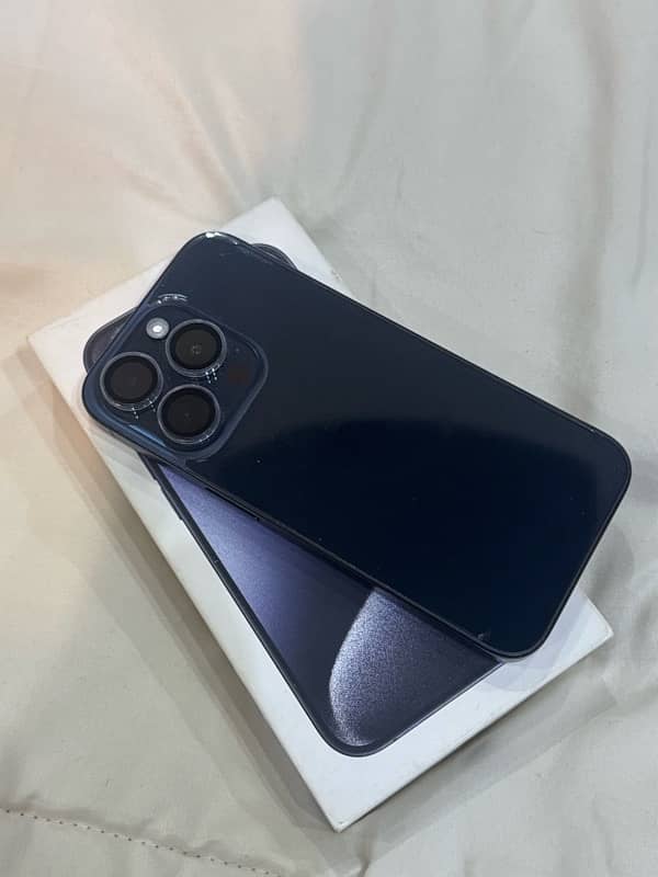 iPhone 15 pro 256GB (Blue Titanium) 5