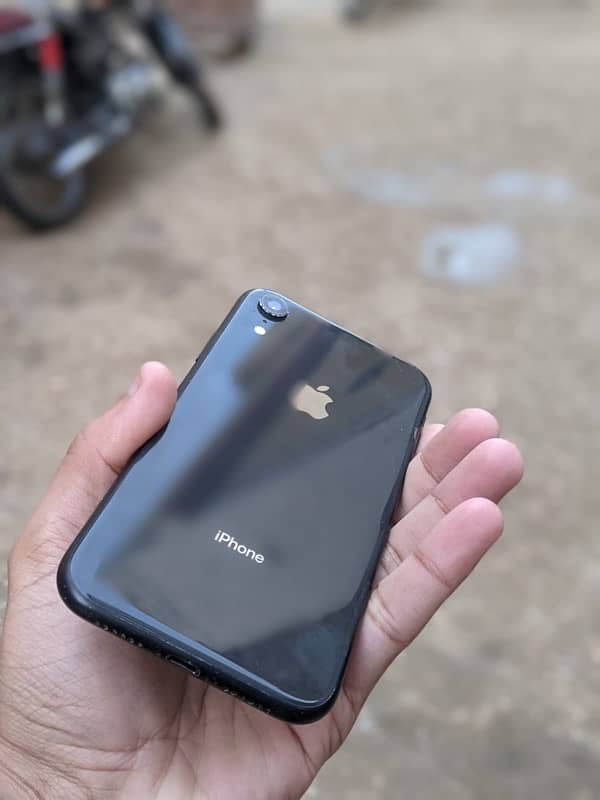 iPhone XR complete Saman non PTA 1