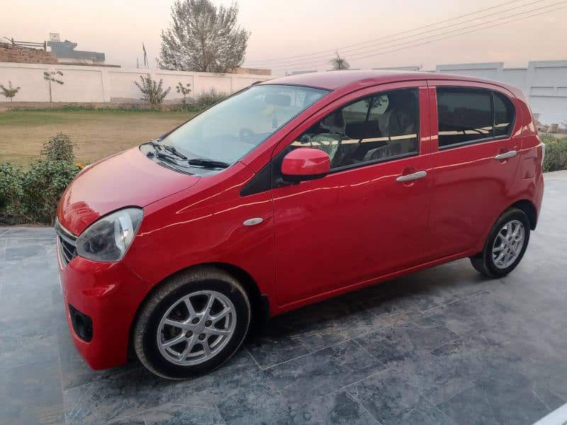 Daihatsu Mira 2014 1