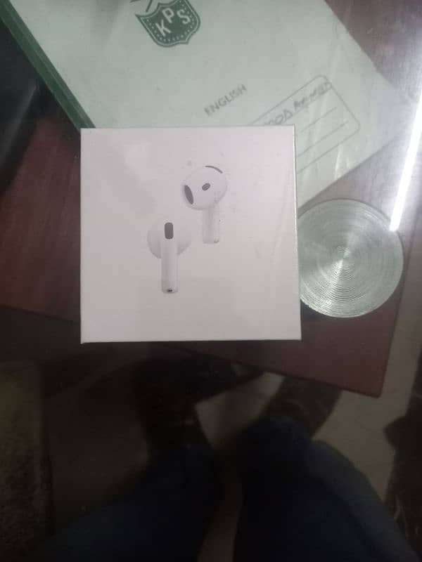 airpod 4th gen 1