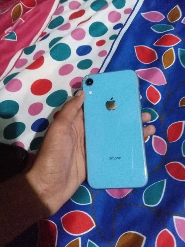 IPHONE XR 0