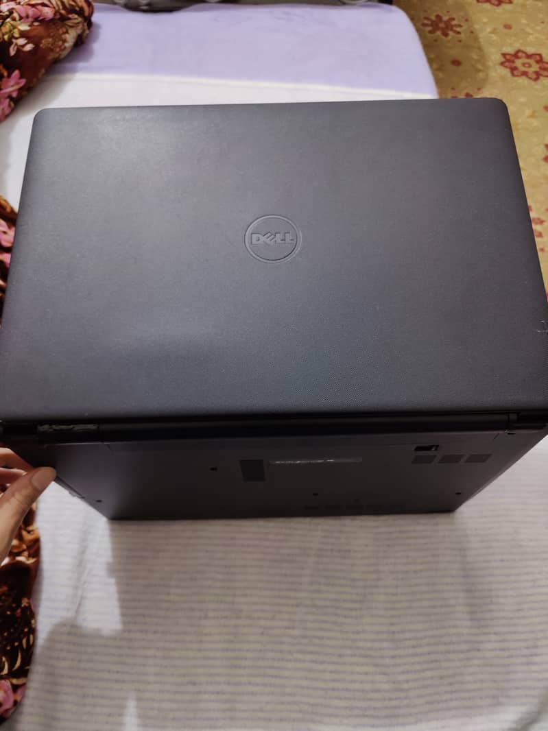 Dell Laptop Inspiron 15 3558 i5 5th Generation 1TB HDD + 256 GB SSD 1