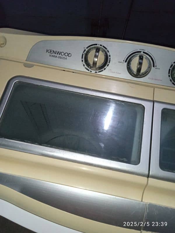 Kenwood washing machine twin tub model number KWM-950SA 1