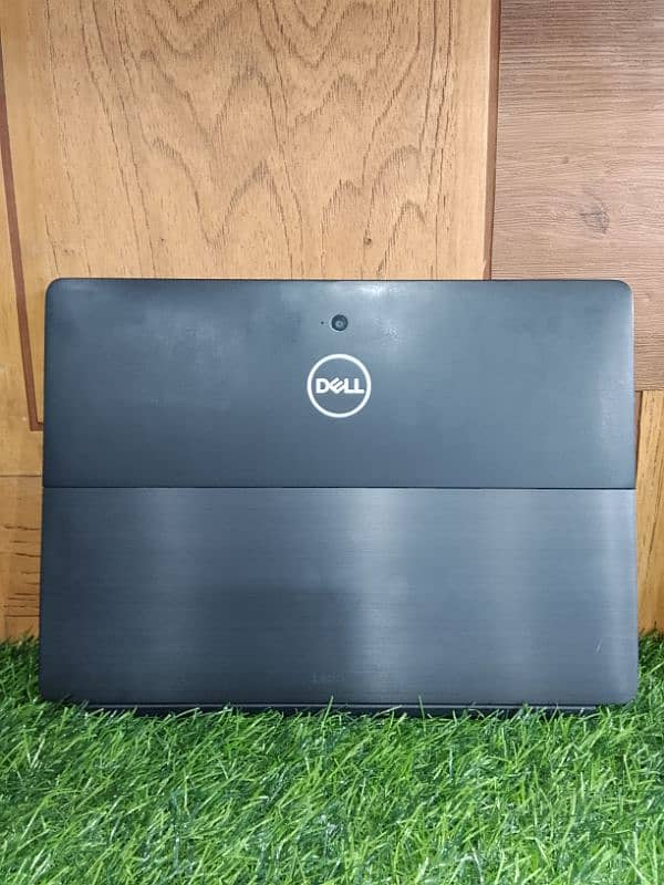 Dell latitude 5290.2 in 1. tuch system 3