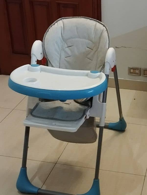 Baby chair & baby chair with table 1