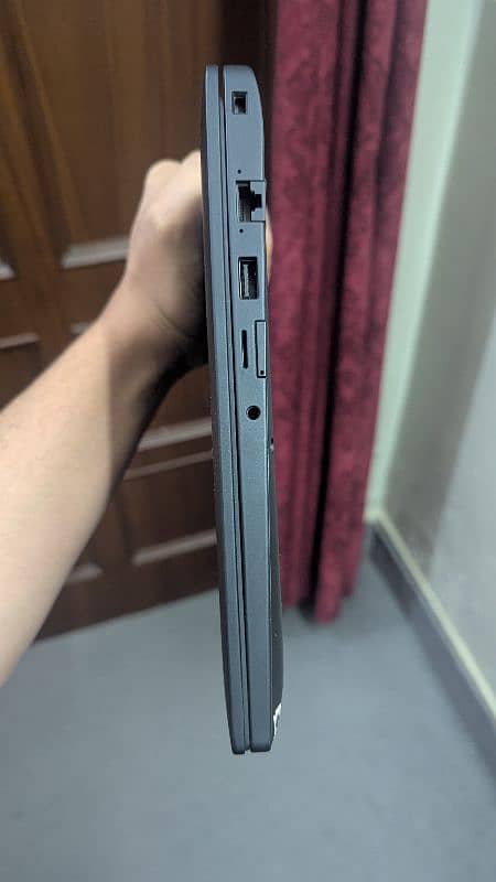 Dell Latitude 7490 – Ultra Slim, Touchscreen, 16GB RAM, SSD 9