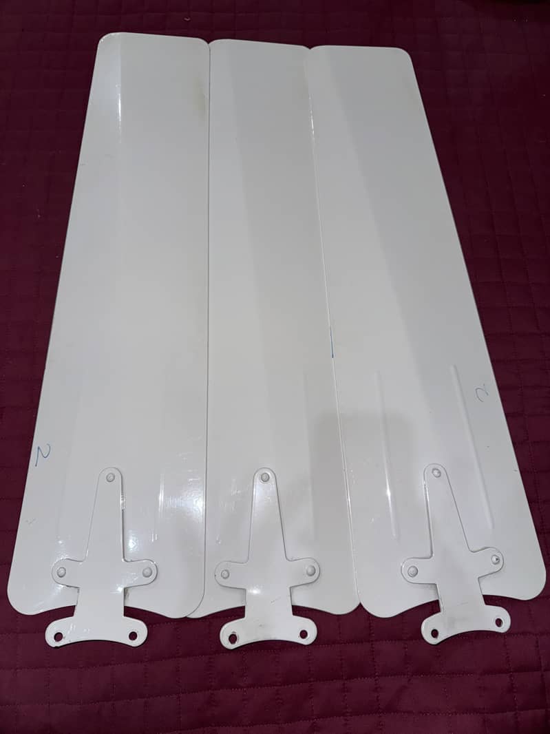 GFC Ceiling fans (3) Excellent condition - brand new 9