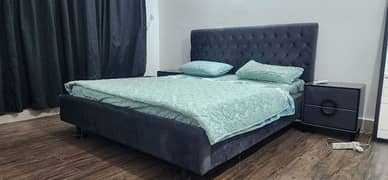 king size bed with side draws in negotiable price