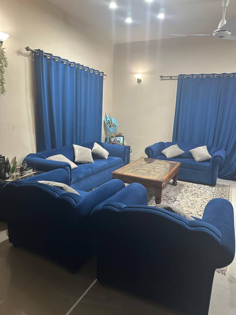 7 seater sofa for sale with curtains 0