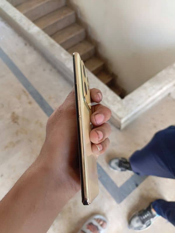 infinix zero 30 with 1.5 month warrenty 8