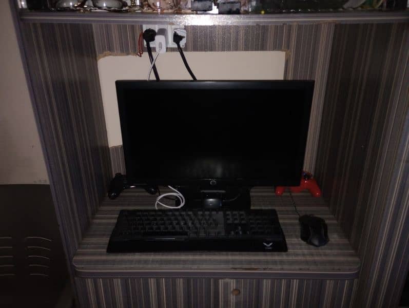 HP LED - Monitor 22inch 5