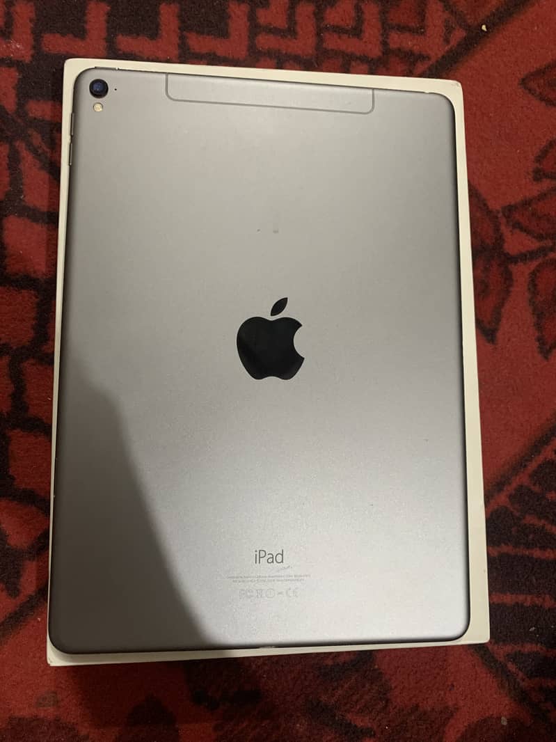 iPad pro 9.7 inch 4