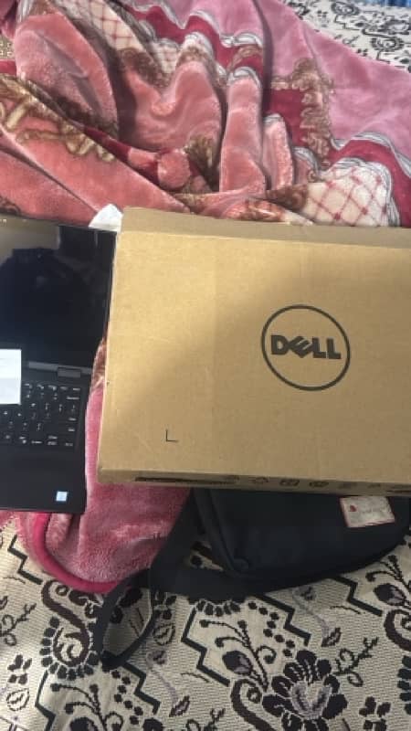 I have to sell my dell latitude 3390 Core i5 8gen 16gb ram 256gb ssd 2